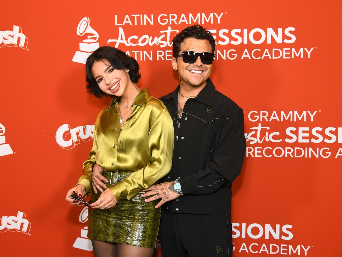 Ángela Aguilar confiesa que Christian Nodal se molesta si se quita su anillo de boda | VIDEO