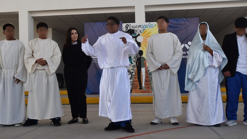 "La luz de la Esperanza: Jóvenes internos del CEJA en León protagonizan una emotiva presentación de pastorela"