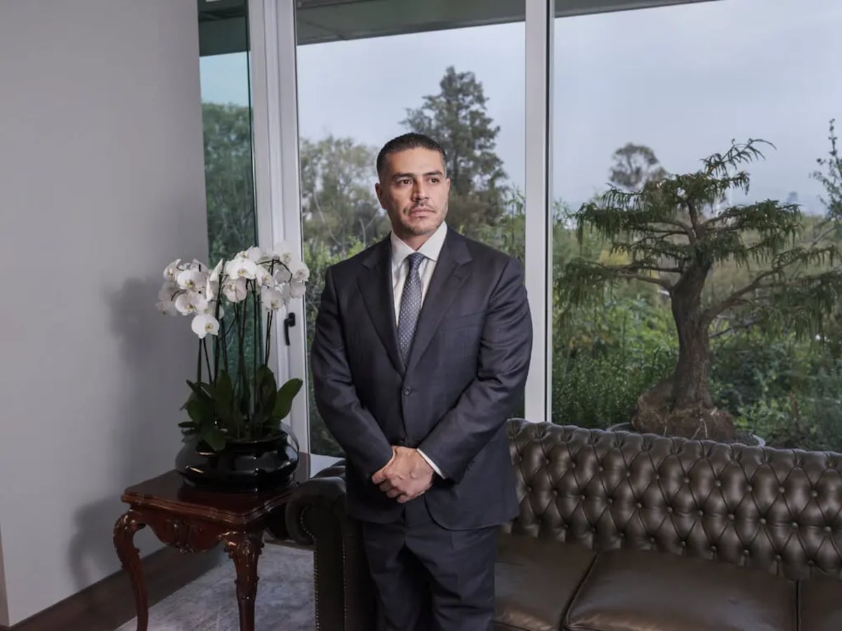 "El rostro de la lucha sin cuartel contra la mafia: Harfuch en el foco internacional por su batalla contra los poderosos cárteles"