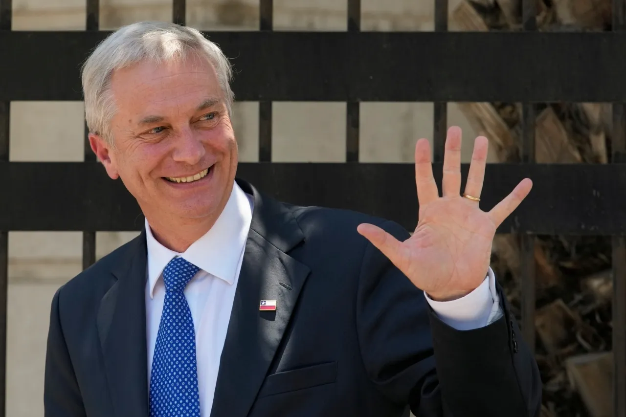 "Chile albergará un nuevo liderazgo: José Antonio Kast asume la Presidencia Electa, marcando un cambio político en la región"