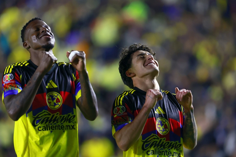 América se impone al Monterrey y regresa a la competencia.