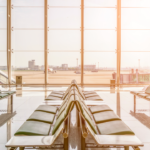 Cierran aeropuerto de Newark por cinco horas por evacuación y retirada de avión