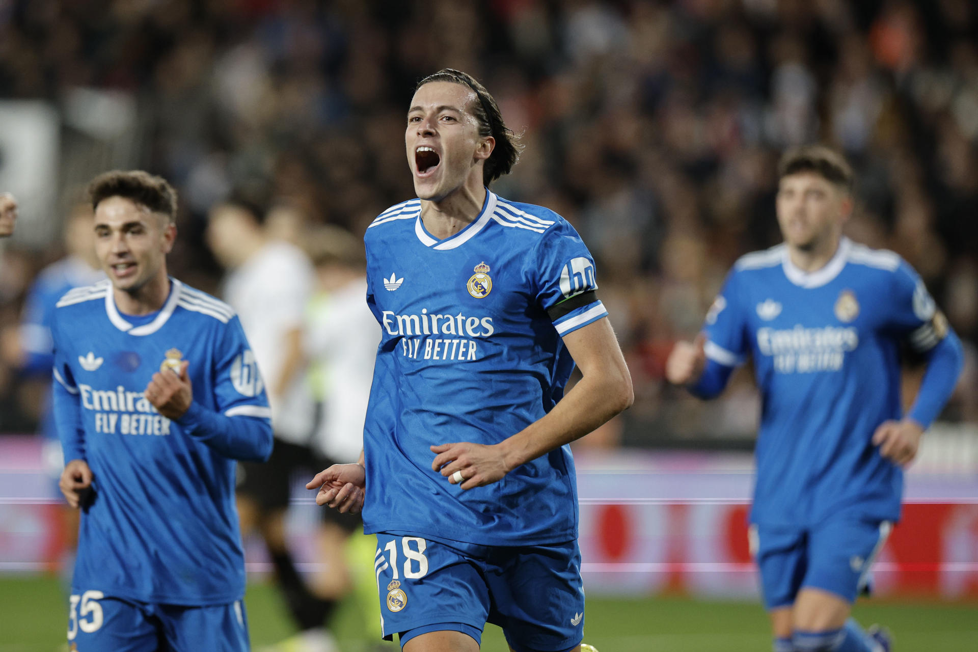 Real Madrid vence al Valencia con goles de Carrera y Mbappé.